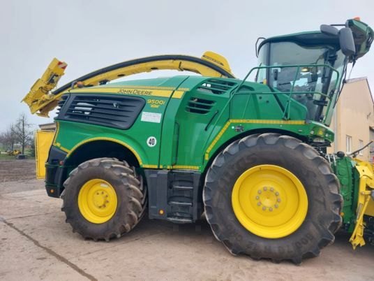 John Deere 9500