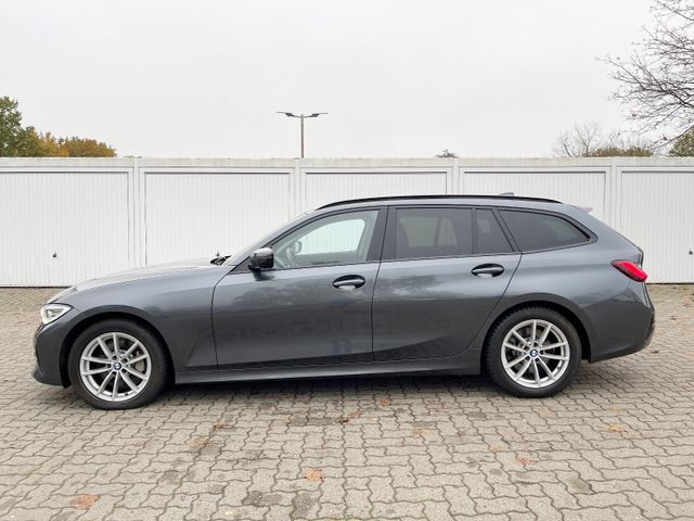 BMW 330i Touring Sport Line*PANO*LED*NAVI*AHK*HEADUP