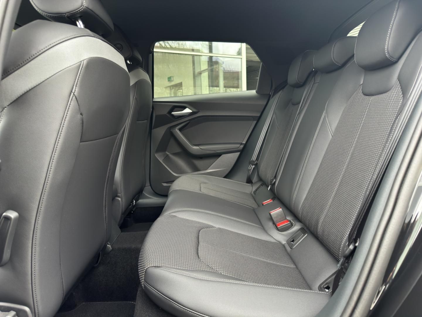 Fahrzeugabbildung Audi A1 allstreet 35 TFSI S tronic, S Line, Kamera, O