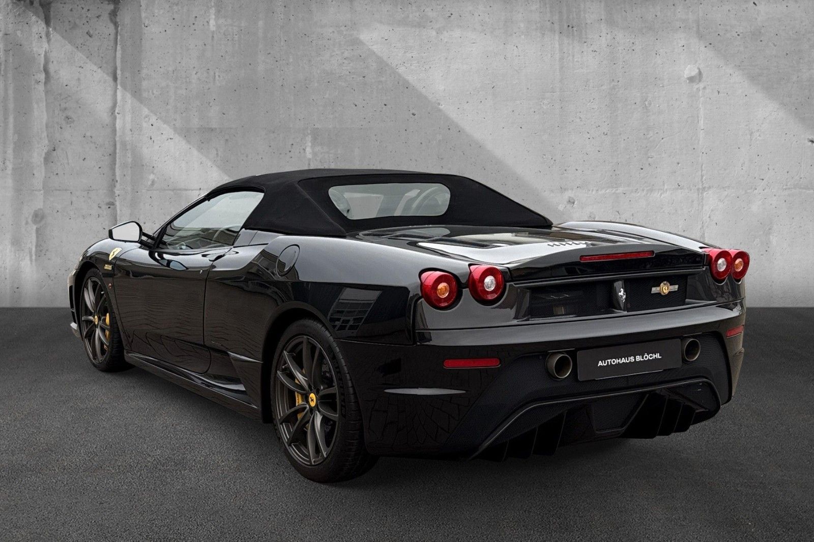 Fahrzeugabbildung Ferrari 430 Scuderia Spider 16M*dt. Auto*1.Hd*FullCarbon