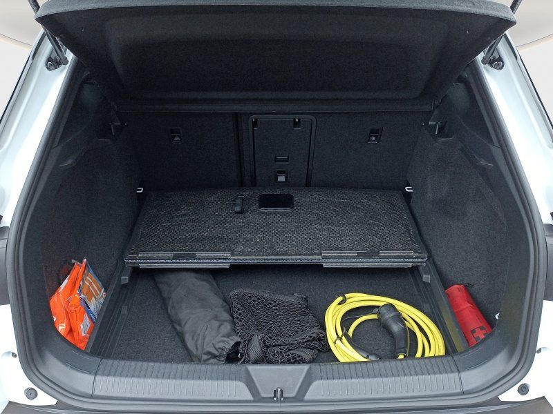 Fahrzeugansicht 19 Fahrzeugabbildung Volkswagen ID.4 GTX mit Infotainment-Paket 4Motion AHK+MAT