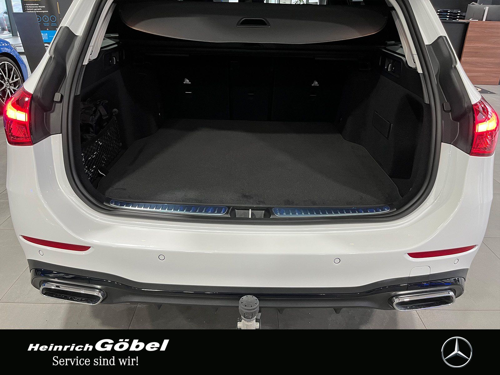 Fahrzeugabbildung Mercedes-Benz C 180 T AMG+NIGHT+AHK+STANDHZ+19"+TOTWINKEL+SMI