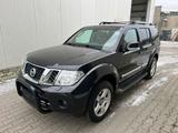 Nissan Pathfinder 3.0 dCi LE.SHZ.AHK.Kamera.7 Sitzer - schwarze Nissan Pathfinder