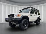 Toyota Land Cruiser GRJ76 LX - Toyota Land Cruiser: Grj