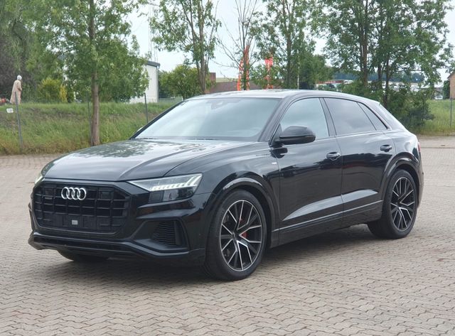 Audi Q8 50 TDI quattro Black-Edtion Pano 3x.S-Line