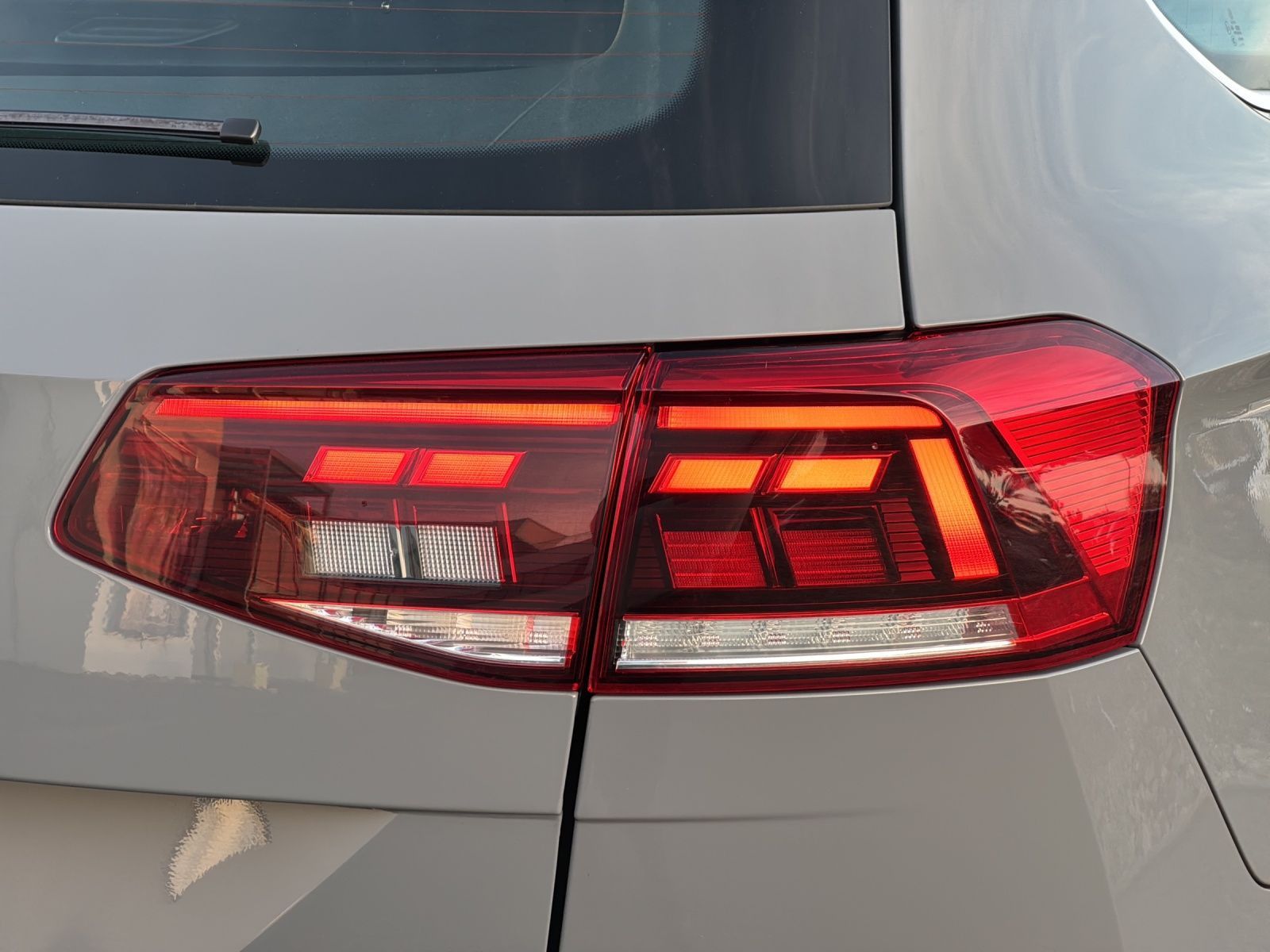 Volkswagen Passat Variant - Bild 18