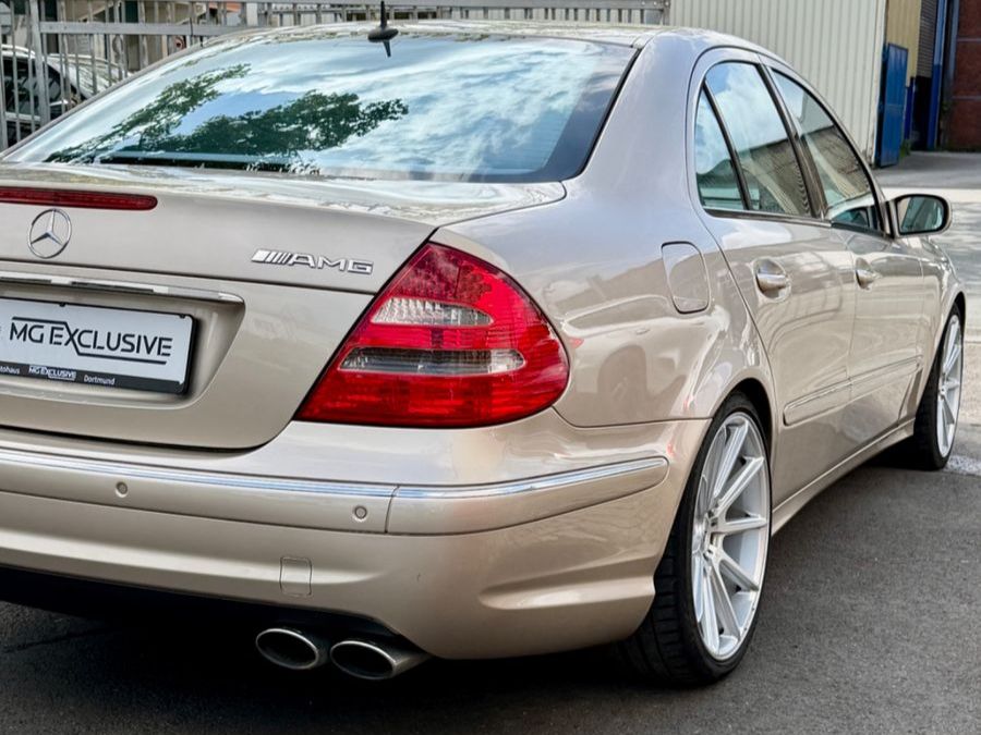 Fahrzeugabbildung Mercedes-Benz E 500 AMG Paket ab Werk Designo