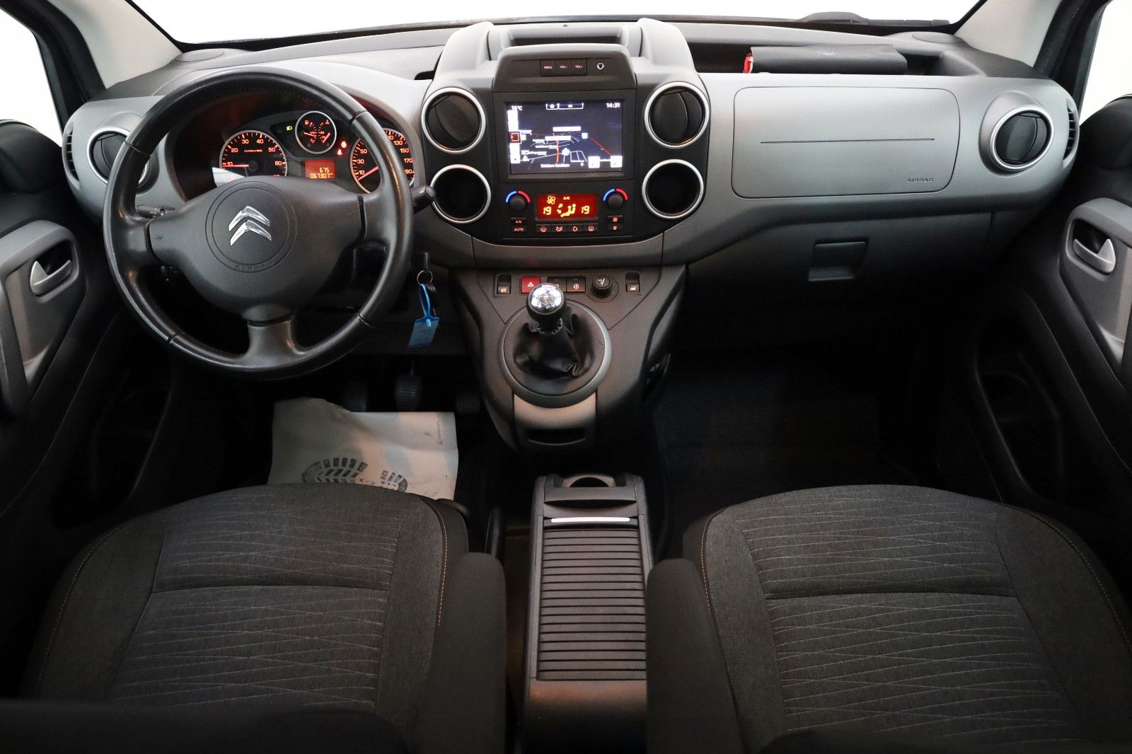 Fahrzeugabbildung Citroën Berlingo Kombi Shine Navi,SH,PDC,Kamera,SR+WR