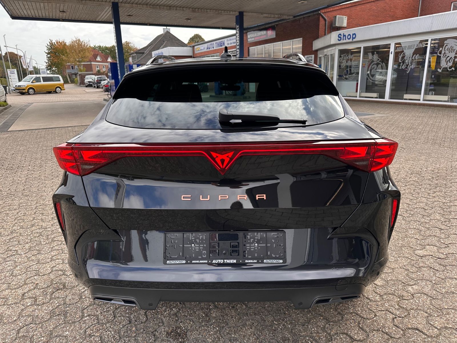 Fahrzeugabbildung CUPRA Formentor 2.0 TSI 4Drive AHK/ACC/LED/SHZ/RFK/PDC