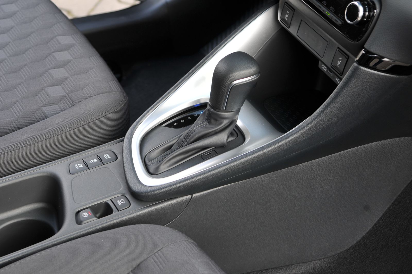 Mazda 2 Hybrid - Bild 10