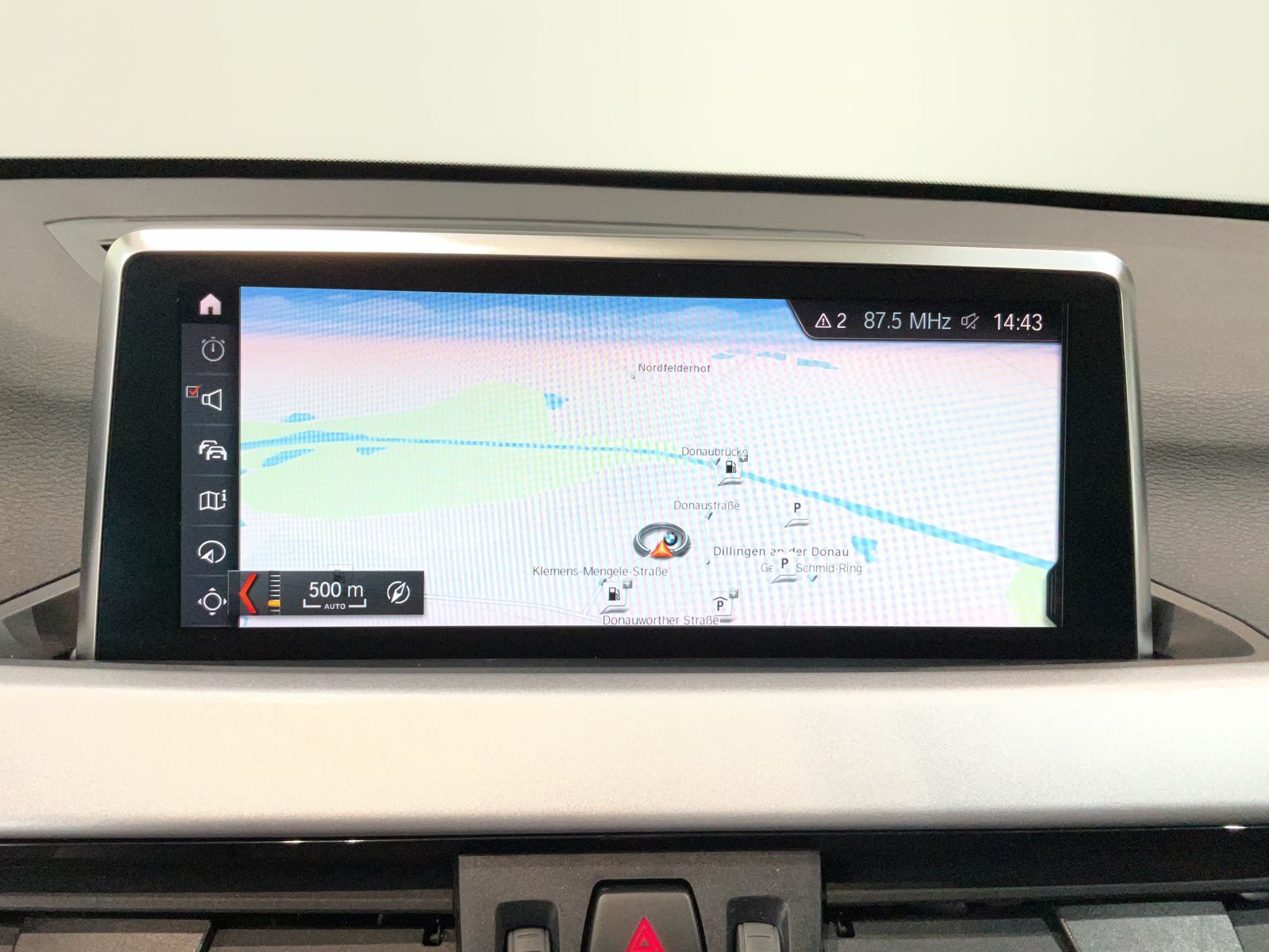 Fahrzeugeinzelansicht 9 Fahrzeugabbildung BMW X1 sDrive18d AHK, PDC, Komfortpaket