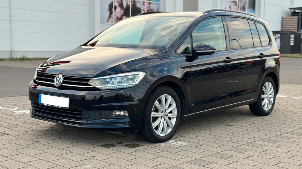 Image of Volkswagen Touran