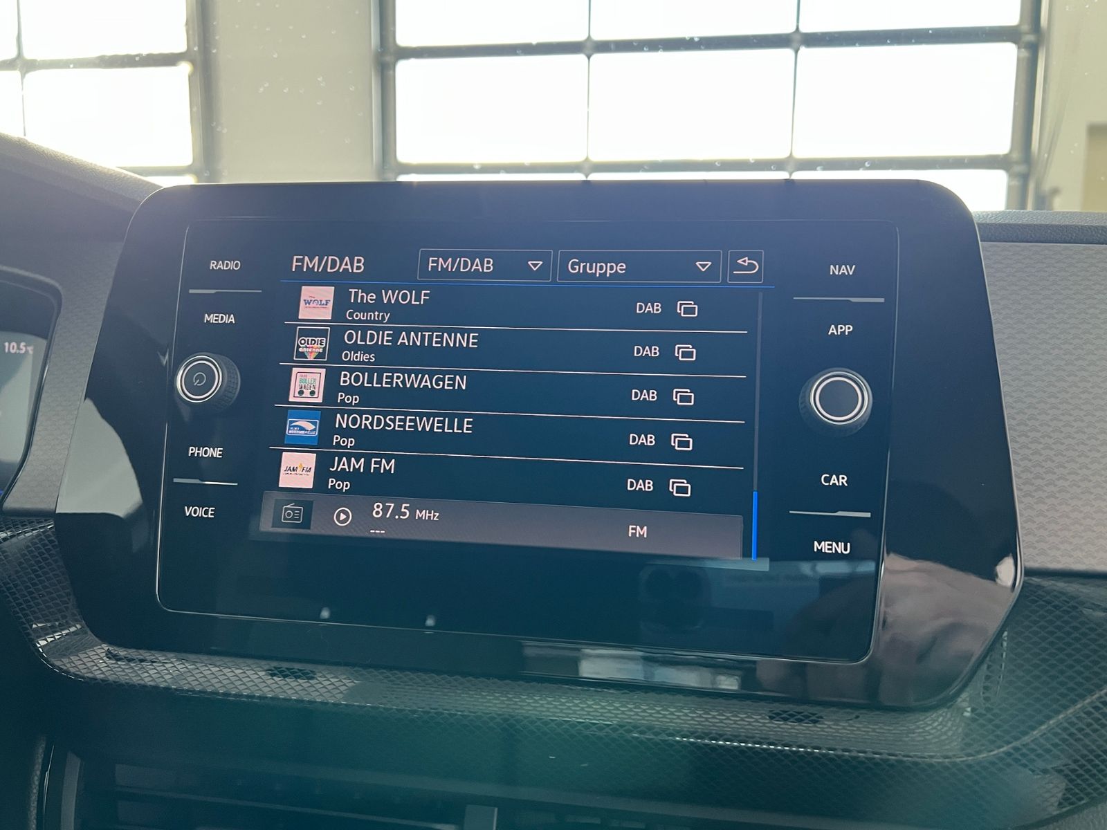 Fahrzeugabbildung Volkswagen T-Cross Life 1.0 TSI DSG *LED, App-Connect, 17"-