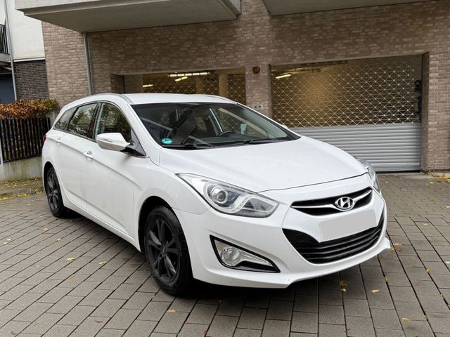 Hyundai HYUNDAI I40 CRDI 1.7 Automatik