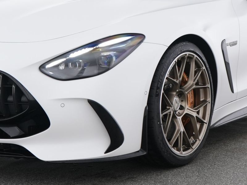 Fahrzeugabbildung Mercedes-Benz GT55 AMG Prem AERO Keramik DISTRO Pef.Sitz MAGNO