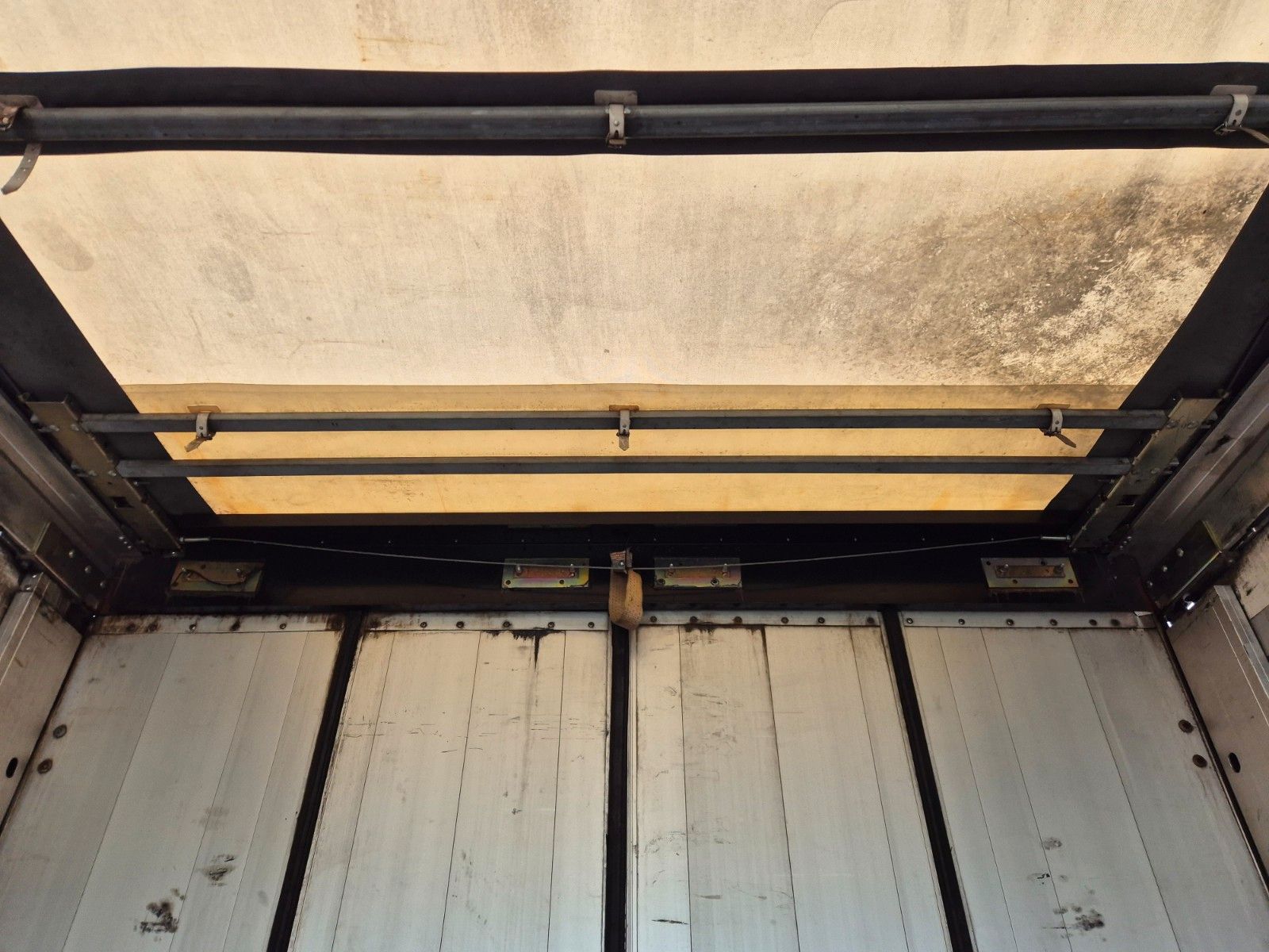 Fahrzeugabbildung Mercedes-Benz Actros 2545LnR 6x2 Retarder BigSpace PPC