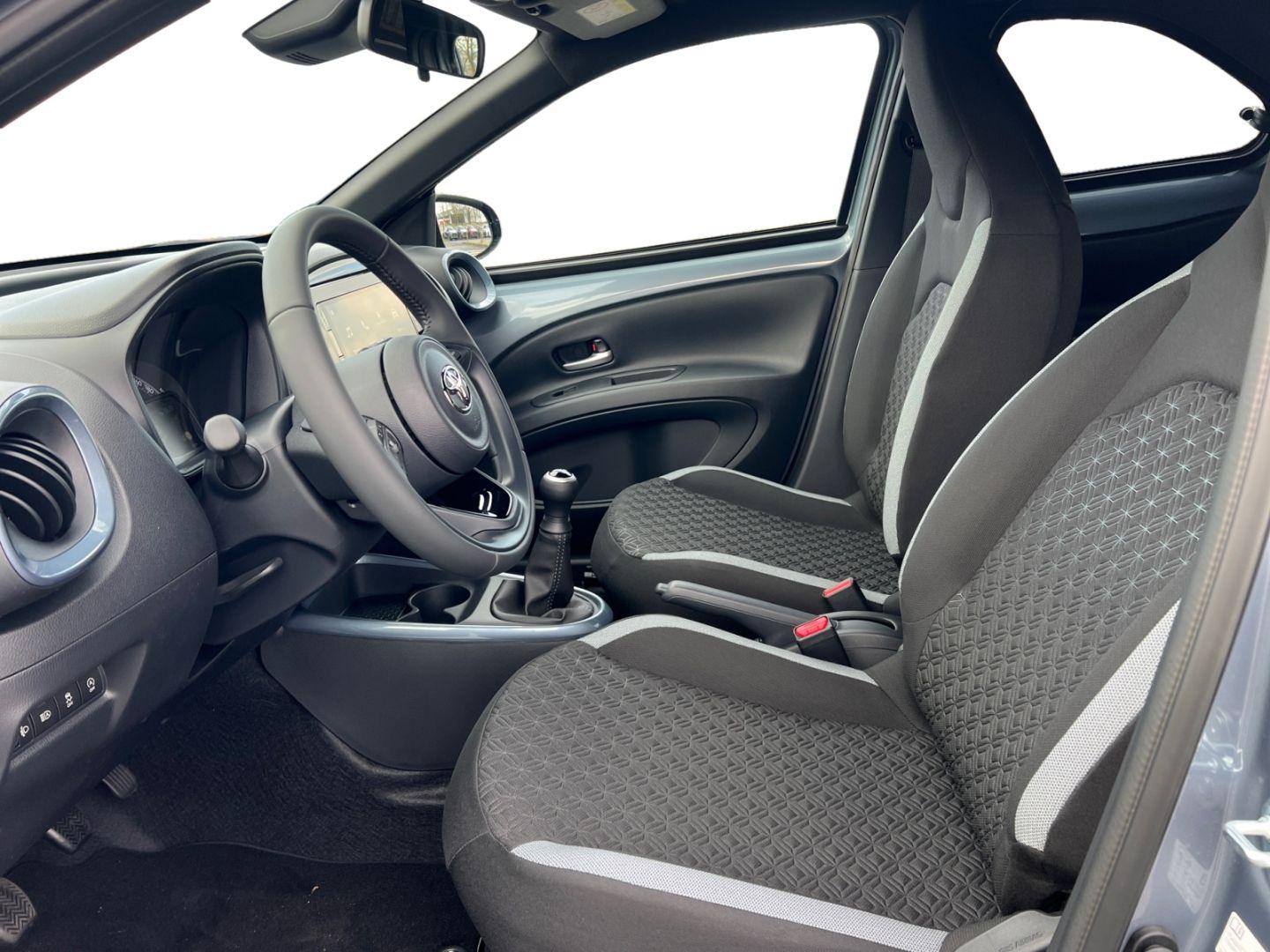 Toyota Aygo (X) - Bild 8