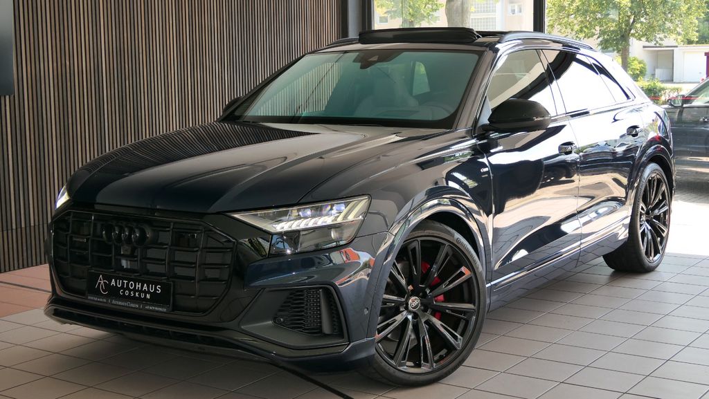 Image of Audi Q8