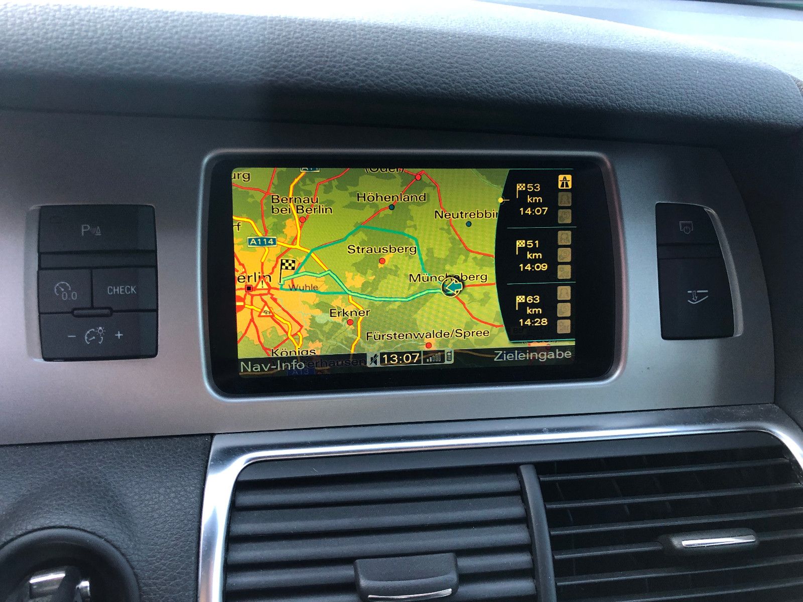 Fahrzeugabbildung Audi Q7 3.0 TDI diesel quattro / Winter + SommerReif.