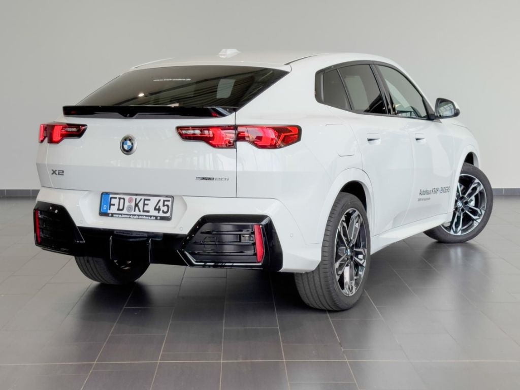 BMW X2 sDrive20i M Sport SHZ+Shadow-Line+Navi+RFK imagem 3