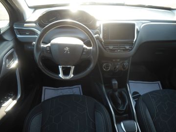 Peugeot 2008 - 11