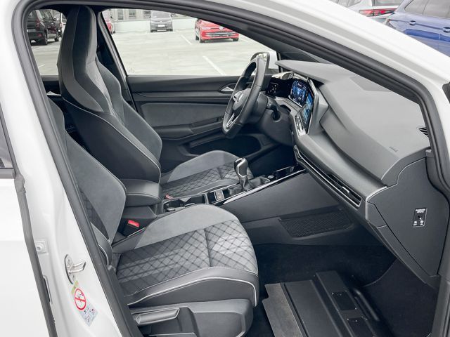 Volkswagen Golf VIII 1.5 TSI R-Line Navi LED Kamera DigCock foto 5