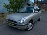 Daihatsu Sirion 1.0/KLIMA/1.HAND/SCHECKHEFT/TÜV - Daihatsu Sirion aus 2000