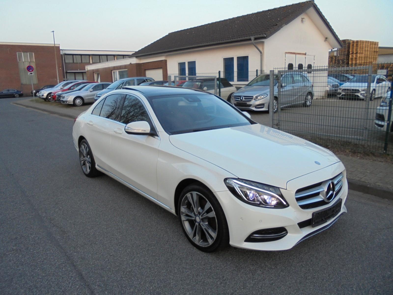 Mercedes-Benz C 220  d Diamantweiss, Panoramadach, Kamera,