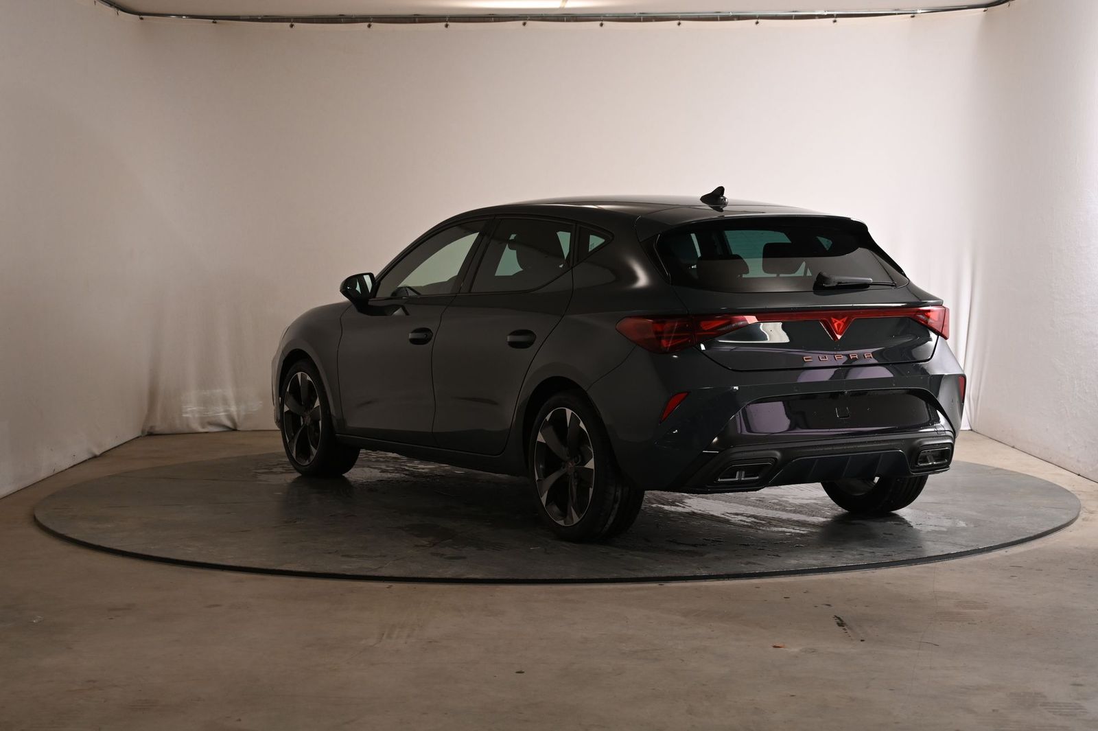 Cupra Leon  ACC|RFK|LED|Carplay|Klima|PDC|SHZ imagem 3