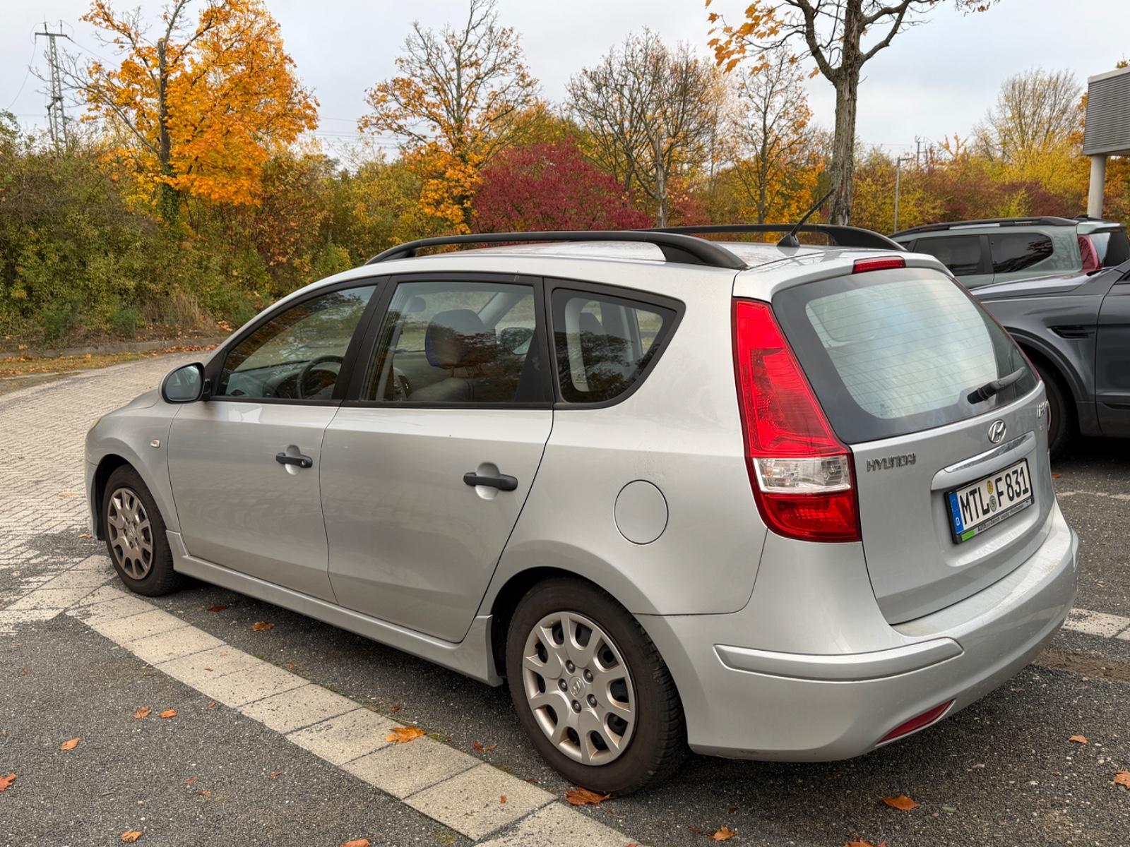 Hyundai i30 2010 — engine 1.396 cm³, 109 HP (80kW)
