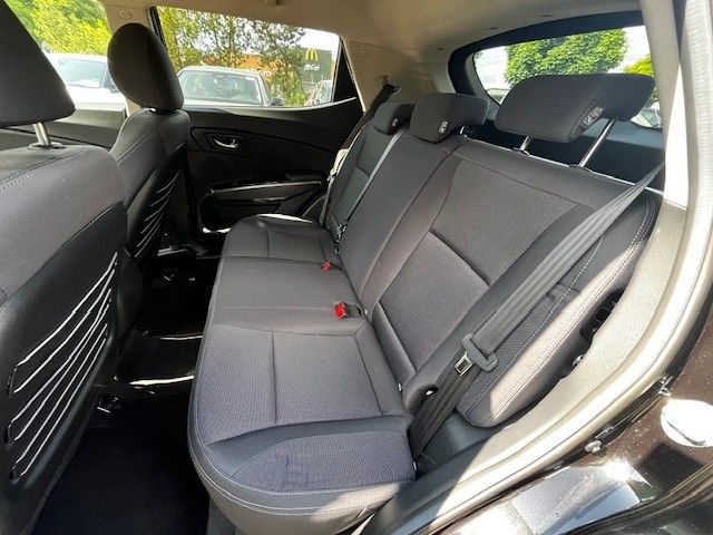 Ssangyong TIVOLI AMBER 1,5