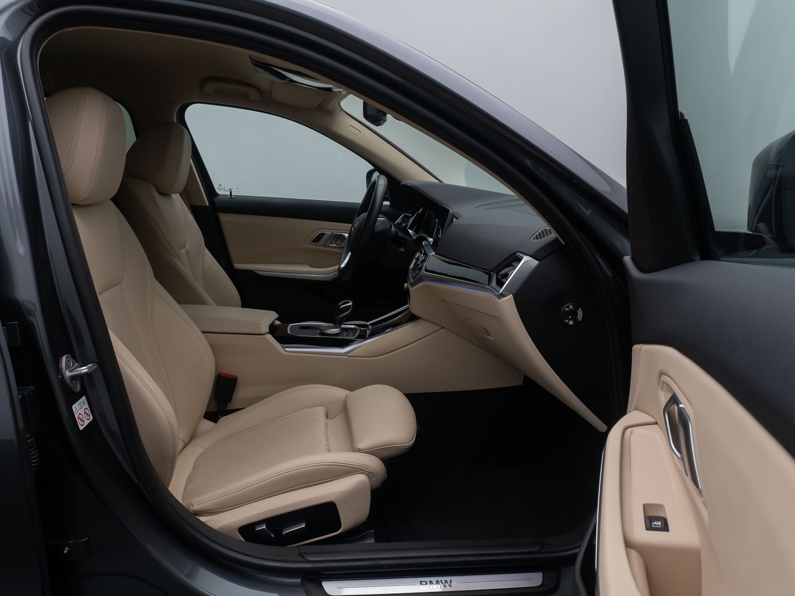 Fahrzeugabbildung BMW 320d xD Luxury Line ACC DAB Laser Kamera Memory