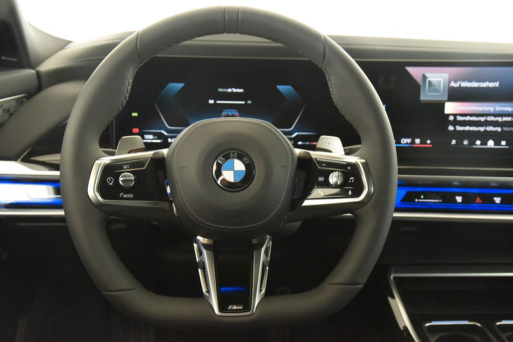 BMW 740
