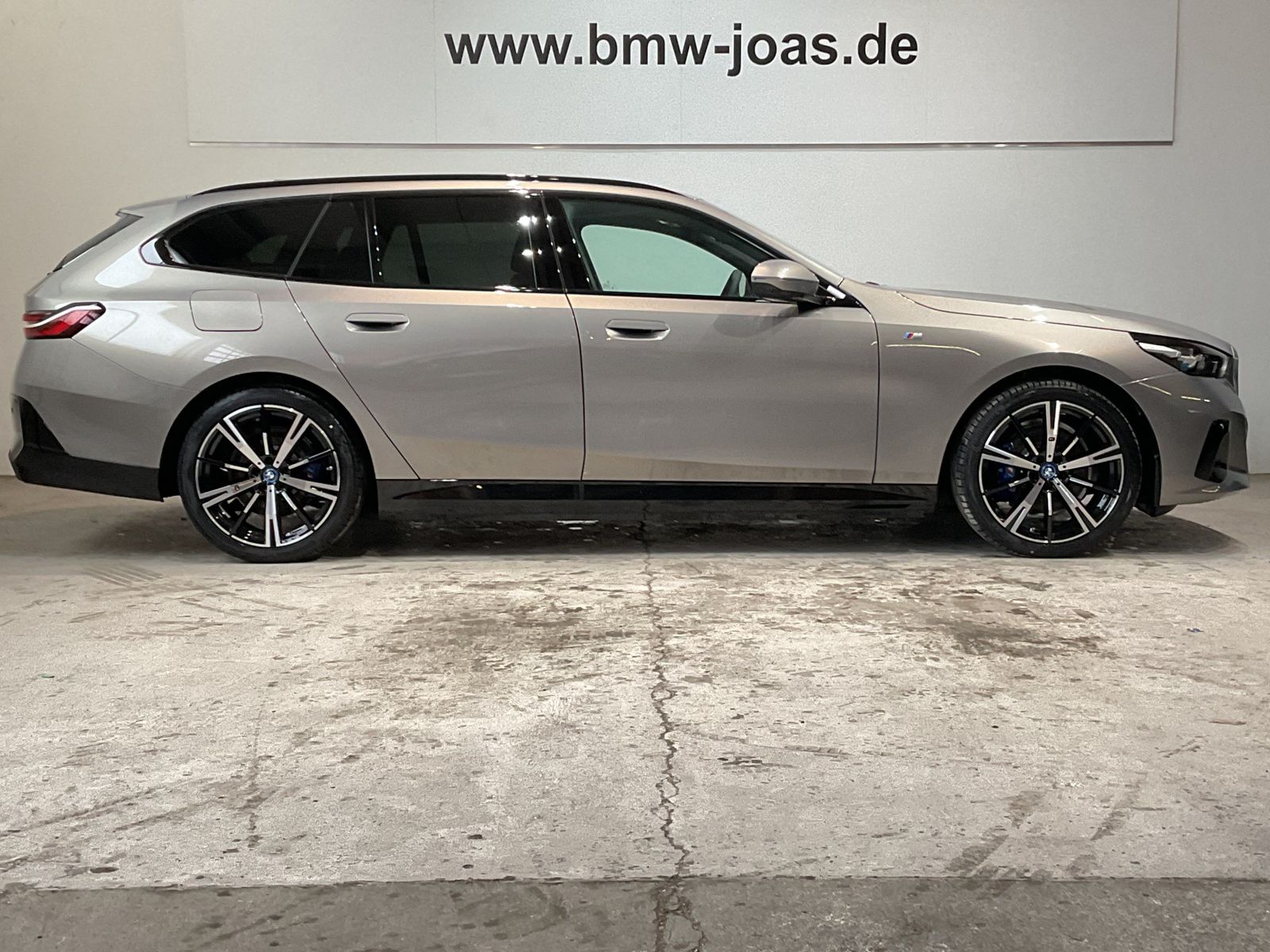 Fahrzeugabbildung BMW 530e iPerformance 20" LMR, Komfortzugang, AHK