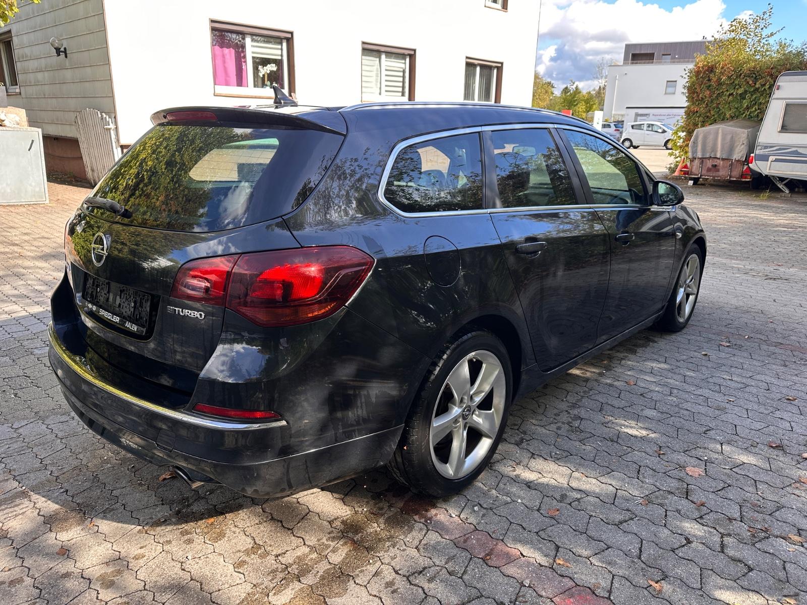 Opel Astra 2013 — engine 1.956 cm³, 194 HP (143kW)
