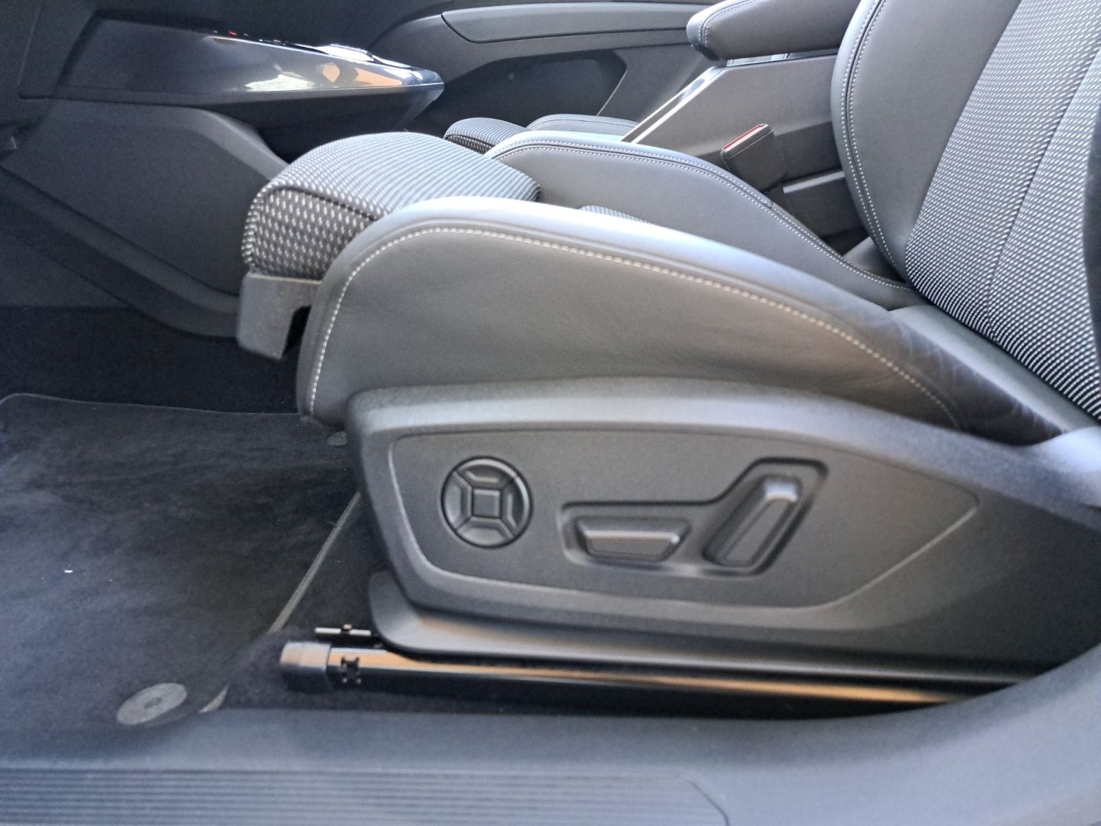 Audi Q4 - Bild 23