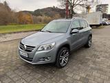 Volkswagen Tiguan 2.0TSI 4Motion *Automatik*Navi*Xenon*Pano - gebrauchte VW Tiguan aus dem Jahr 2008