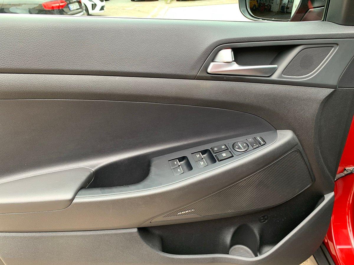 Hyundai Tucson 1.6 T-GDI 4WD 25 JAHRE EDITION PANO+NAVI