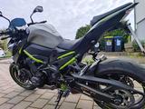 Kawasaki Z900 viele Extras, wenig Kilometer  - KAWASAKI W