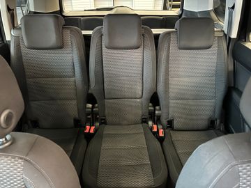 Volkswagen Touran *7 Sitzer*NAV*PANO**3-ZONEN*