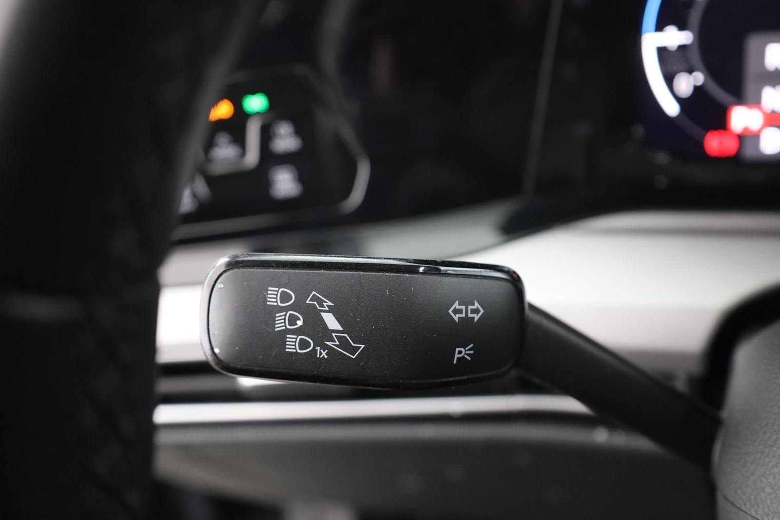 Volkswagen Golf VIII Variant 1.5 eTSI DSG LED Navi Tempomat, миниатюра 19