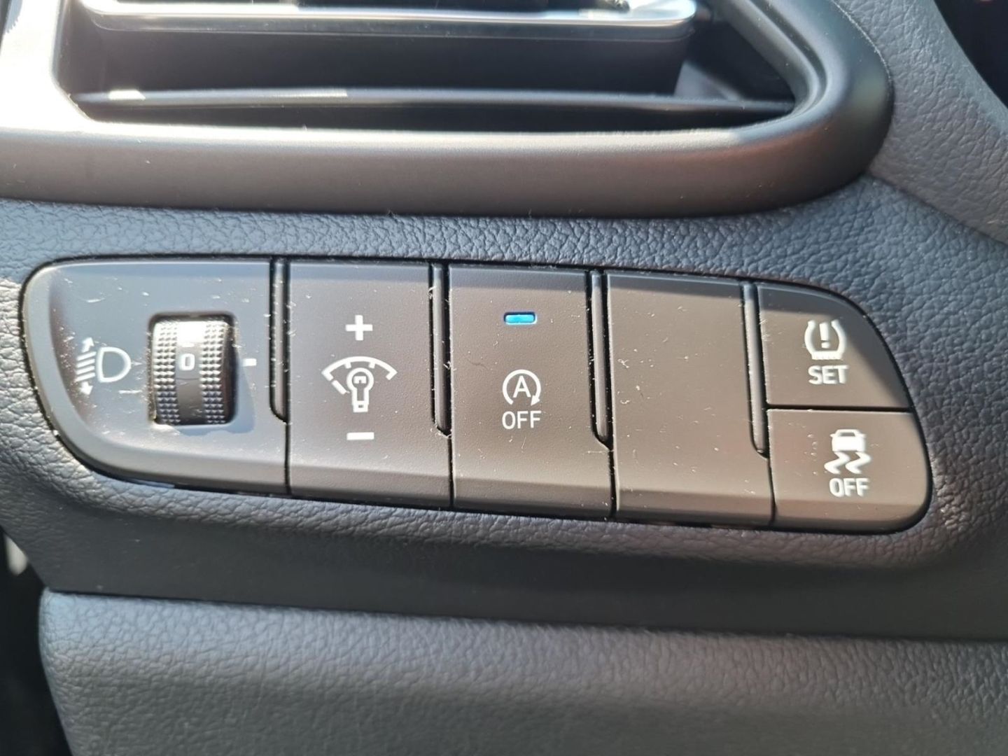 Fahrzeugabbildung Hyundai i30 FL Edition 30 PLUS Sitzheizung PDC Klima