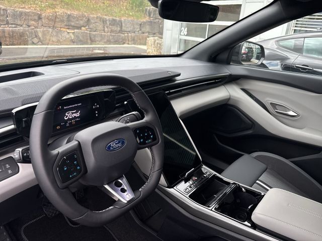 Fahrzeugabbildung Ford Capri 77kWh RWD #Fahrassistenzpaket