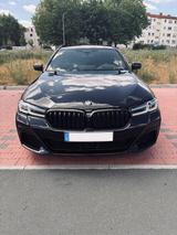 BMW 530e Touring - M-Paket, HUD, Laser, Voll - Hybrid (/Elektro) Voll mit Benzin-Antrieb