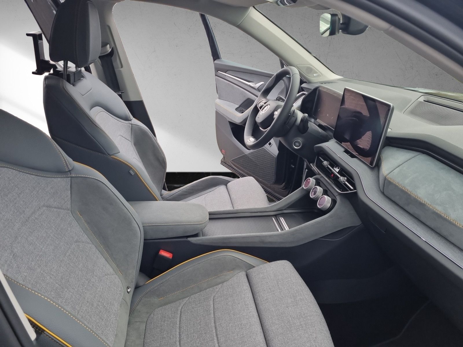 Fahrzeugabbildung SKODA Kodiaq 2.0 TDI 142 kW 4x4 Selection WINTER LOUNG