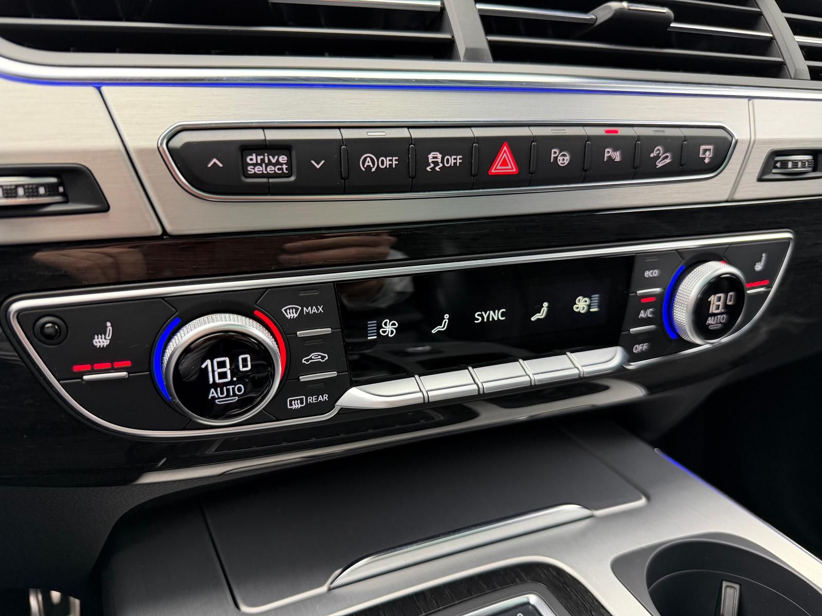 Fahrzeugabbildung Audi 3.0 TDI QUAT/S-LINE/7-SITZE/ALLRADLENK/PANO/STHZ