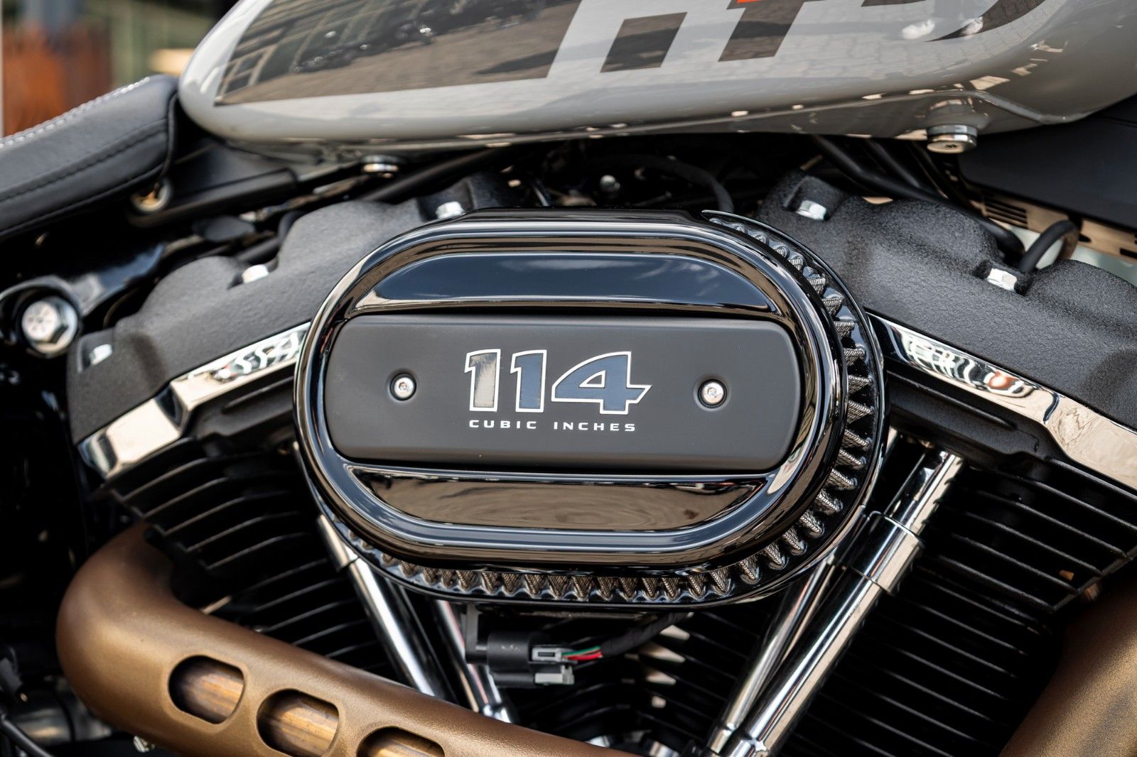 Fahrzeugabbildung Harley-Davidson FXFBS Fat Bob 114 CUI Softail - Jekill & Hyde