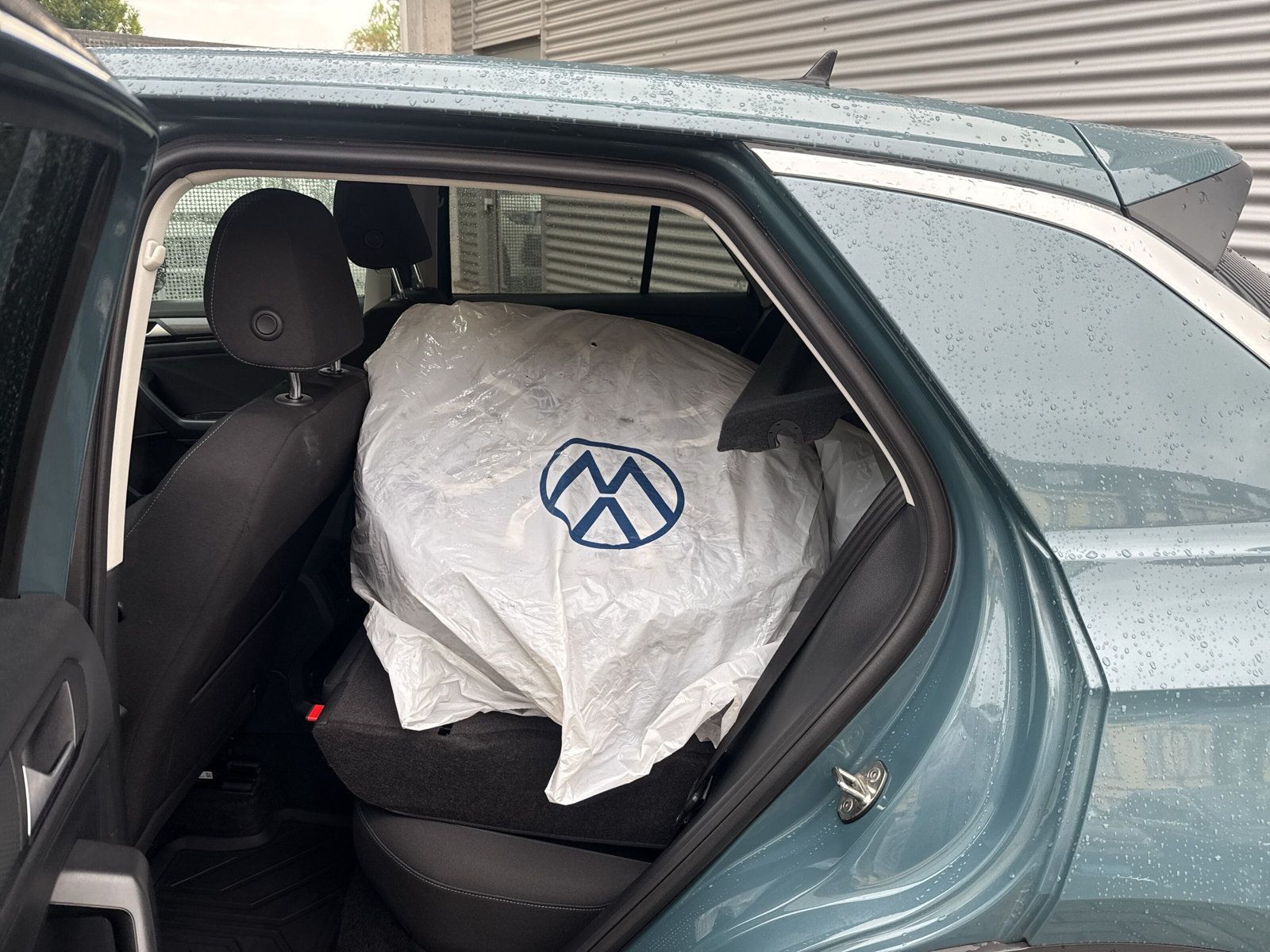 Fahrzeugabbildung Volkswagen T-Roc 1.0 TSI IQ.Drive LED ACC APP LM18