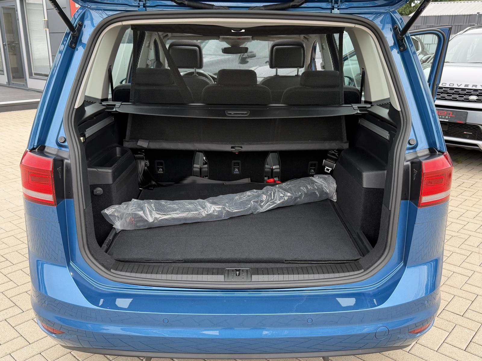 Volkswagen Touran Comfortline Pano ACC Familypaket LED, миниатюра 21