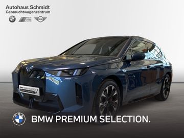 BMW Leasingangebot: BMW iX xDrive60 754€ netto/mtl.*M Sportpaket Pro*21"